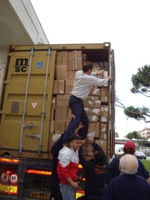 container_042.jpg